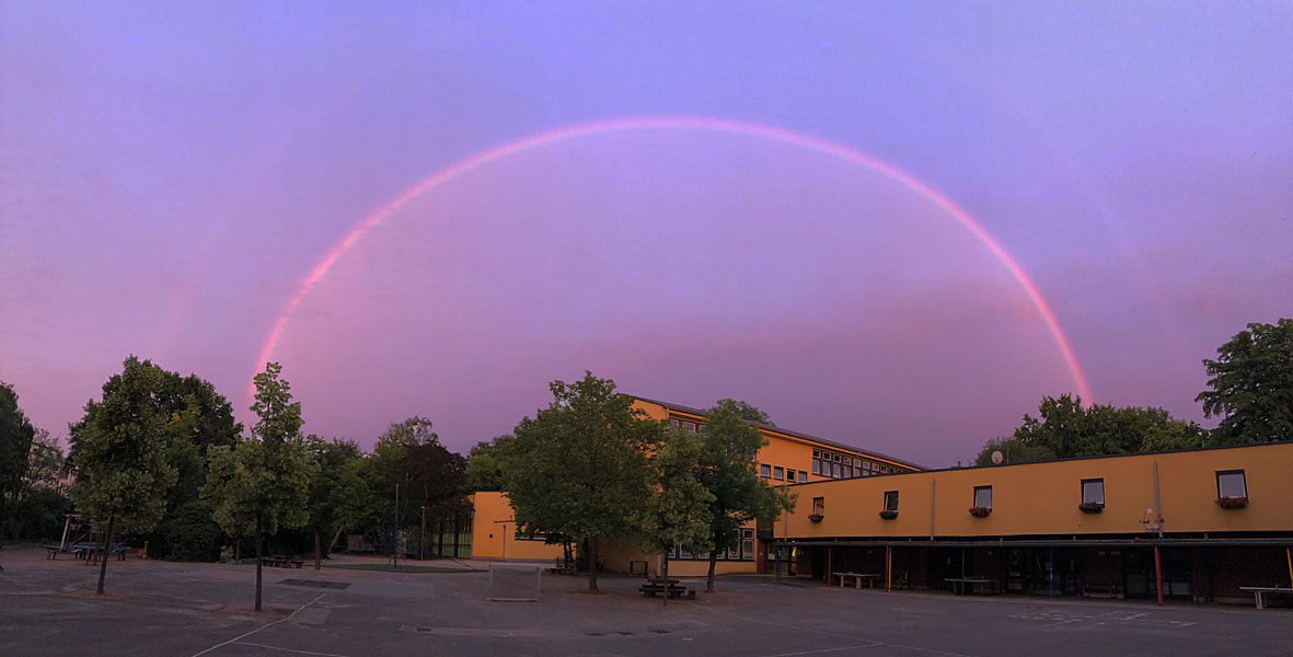Regenbogen-Sankt-Nikolaus-Schule